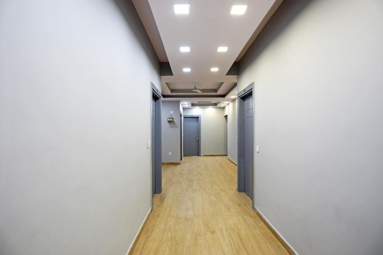 Hotel Capital O Aashiyana Paradise Near Omaxe Gurgaon Mall Extérieur photo