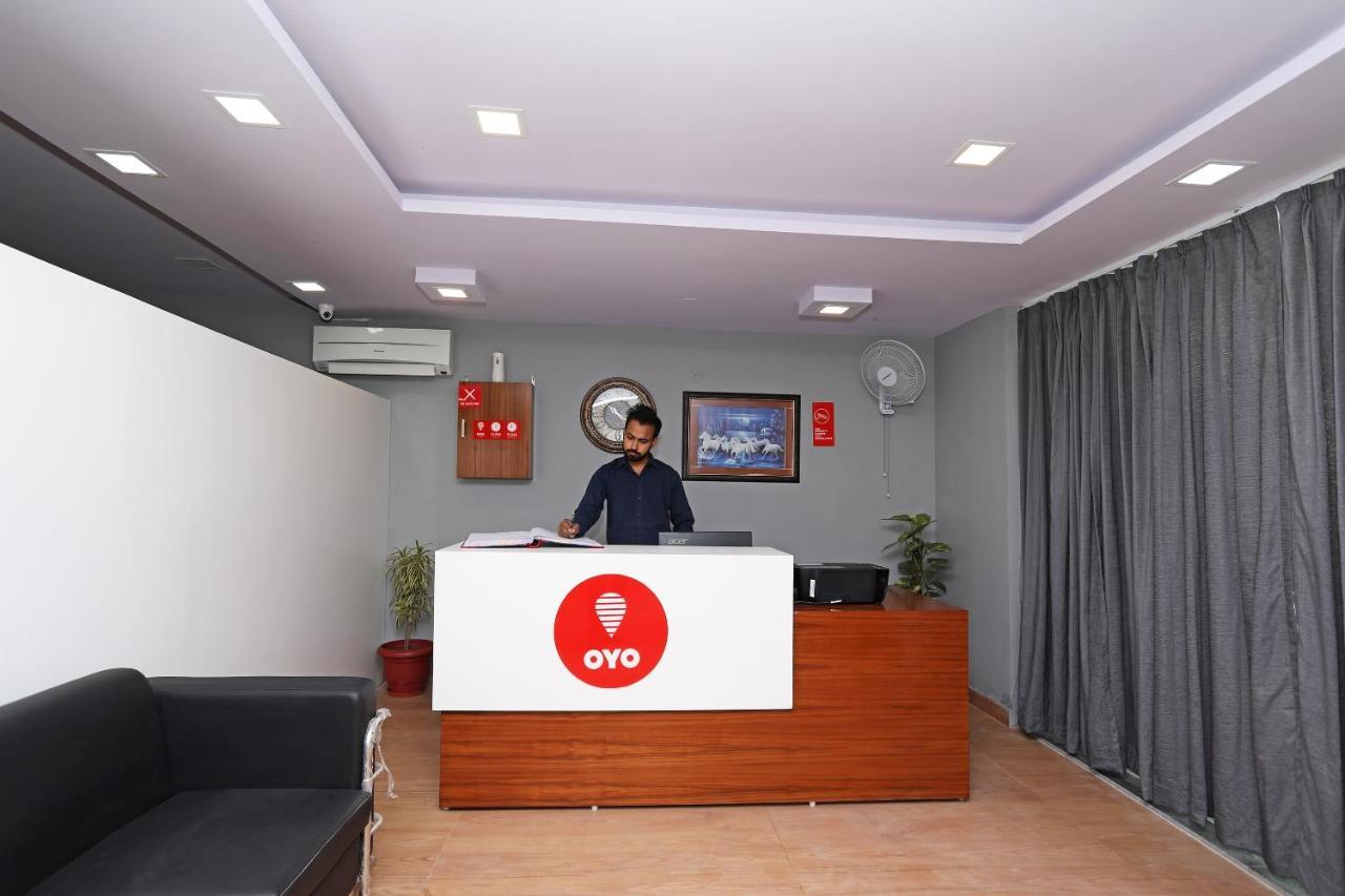 Hotel Capital O Aashiyana Paradise Near Omaxe Gurgaon Mall Extérieur photo