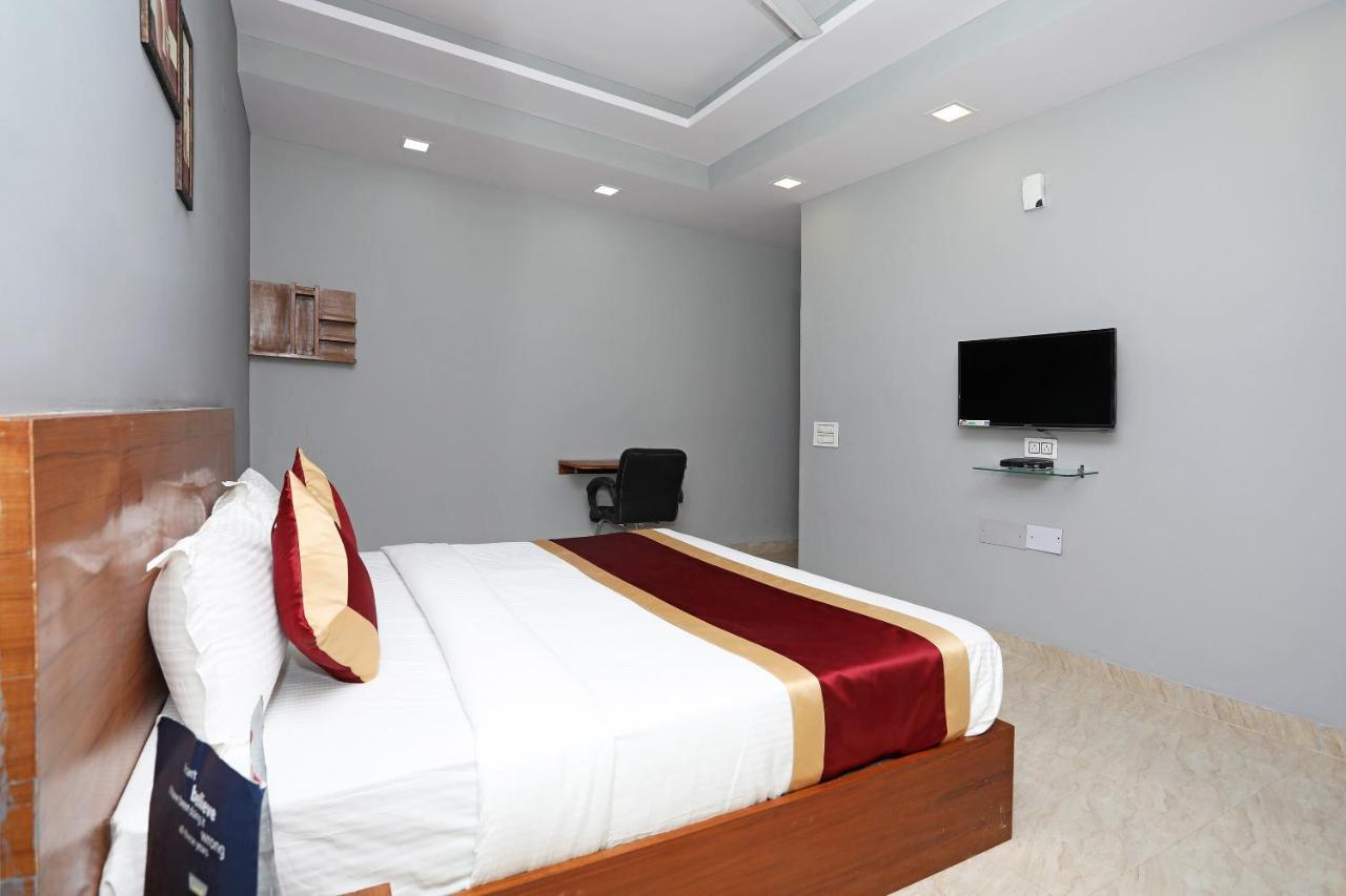 Hotel Capital O Aashiyana Paradise Near Omaxe Gurgaon Mall Extérieur photo